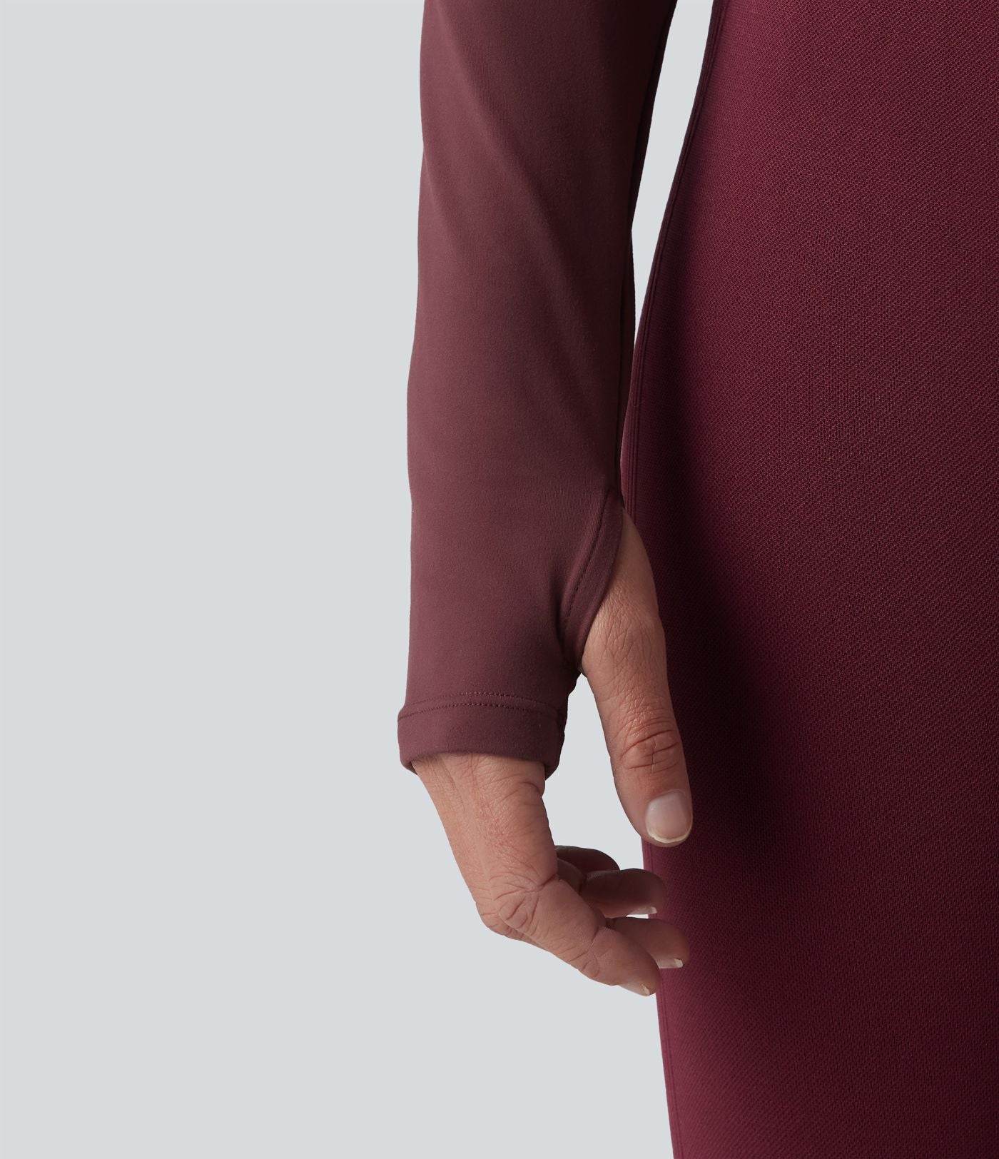 Haut de yoga SoftlyZero™ Plush push-up à col arrondi, manches longues, trous pour les pouces et poches