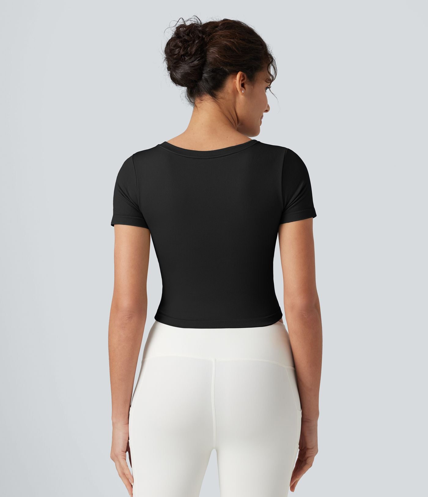 Haut de yoga court OneForm Seamless Flow col V à manches courtes avec brassière intégrée
