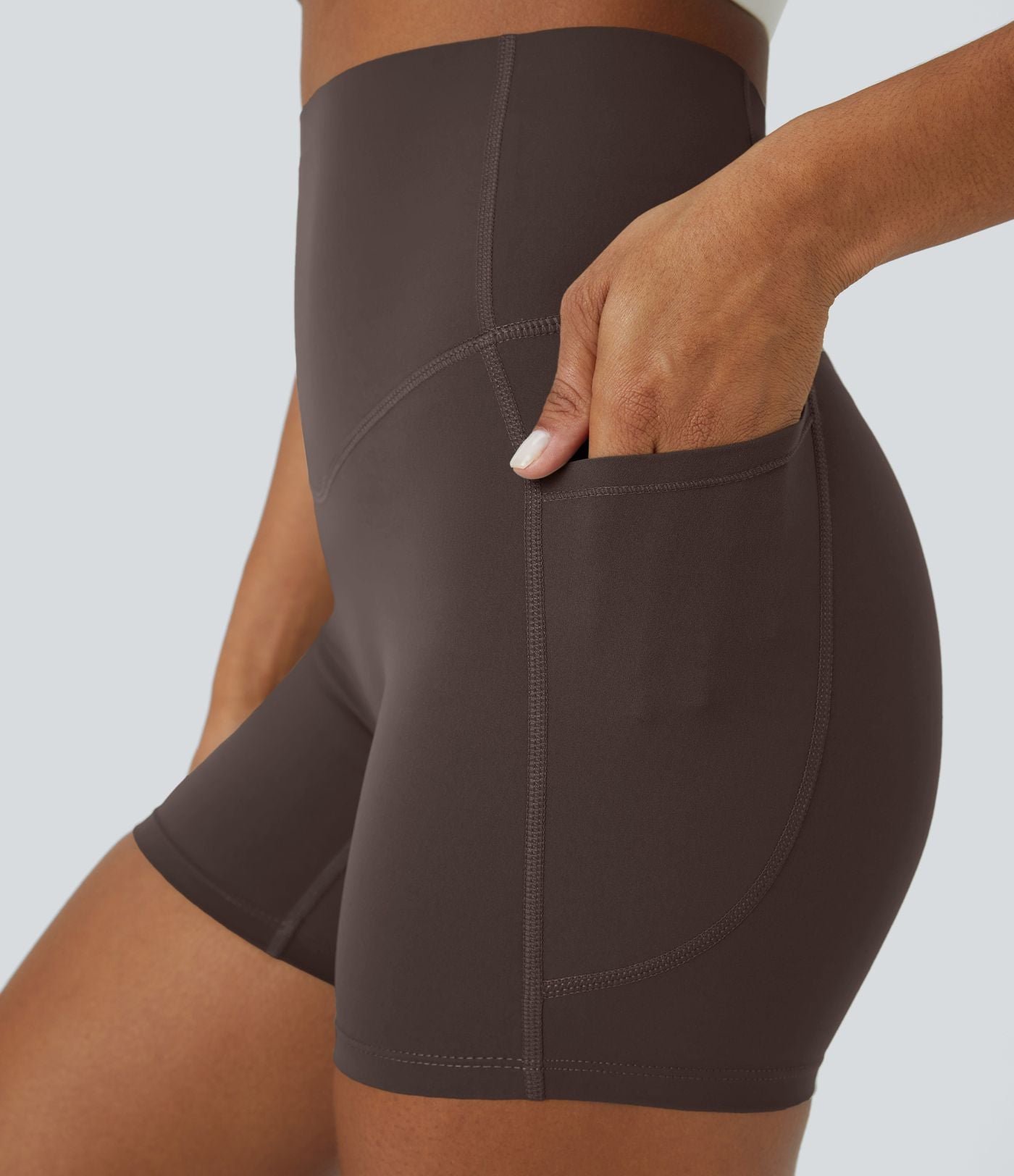 Short cycliste d'entraînement gainant taille haute UltraSculpt™ SoCinched à poches latérales 12,5 cm
