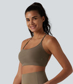 Brassière de sport de yoga en maille côtelée maintien léger dos croisé dos nu avec soutien-gorge intégré