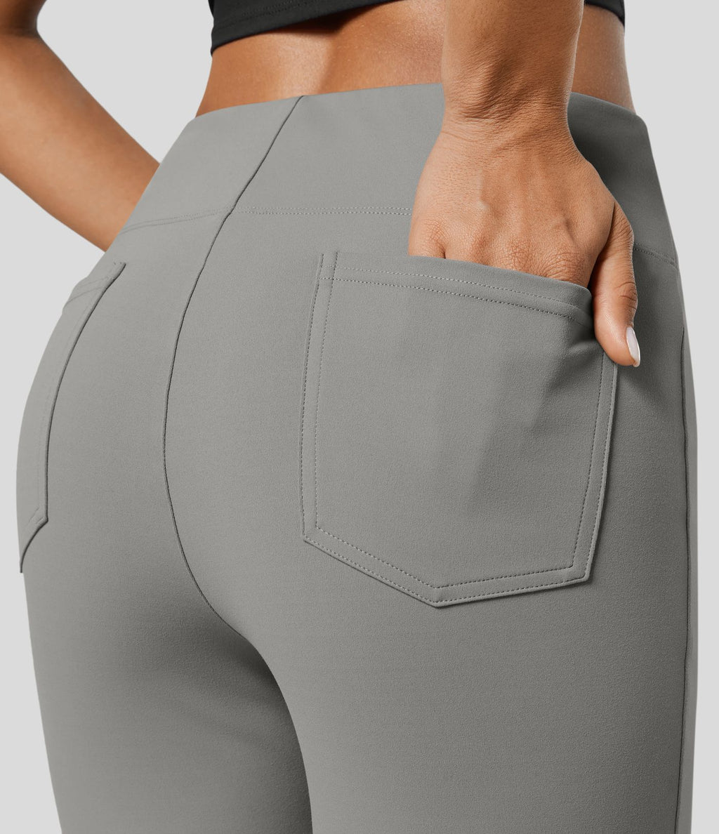 Pantalon tailleur légèrement évasé taille haute avec poches arrière Halara Flex™