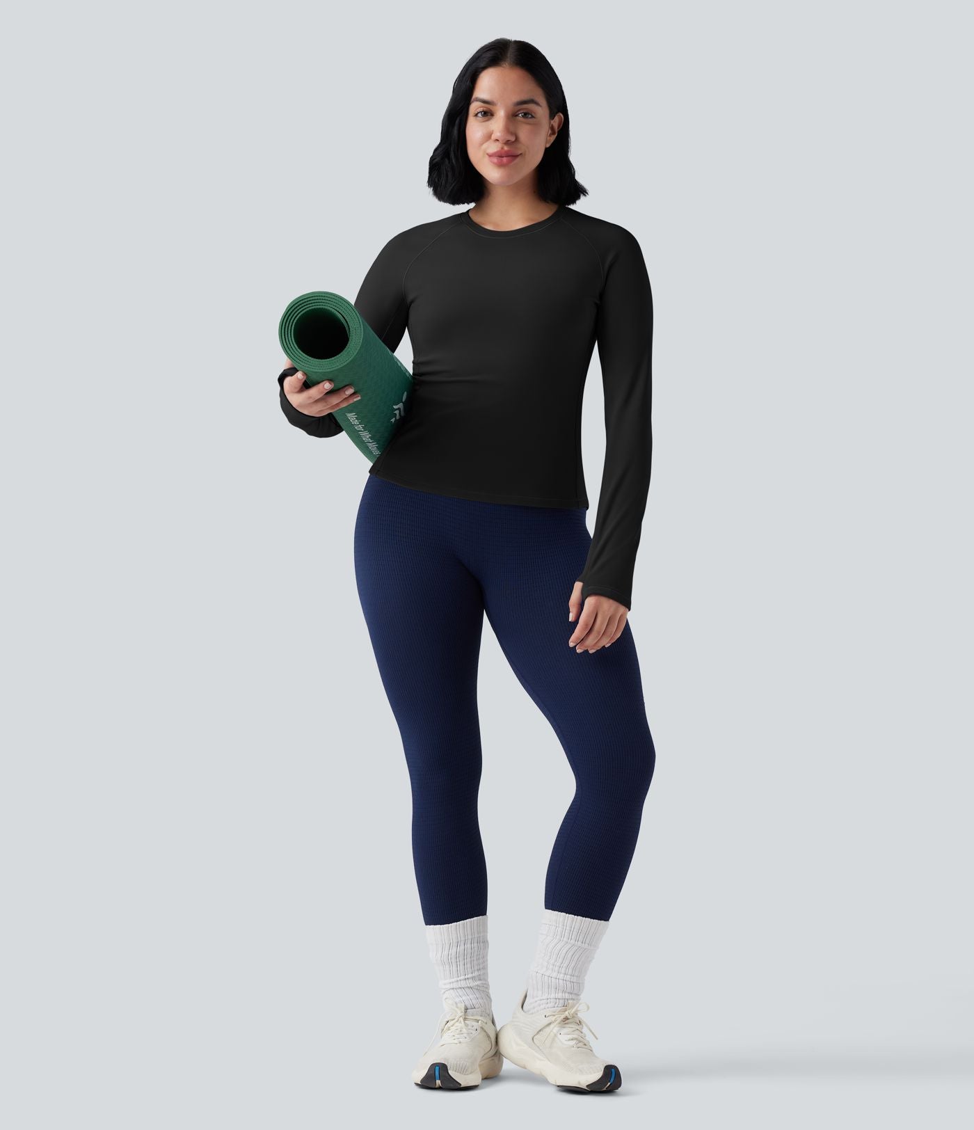 Haut de sport yoga thermique col rond à manches longues avec passants pouces