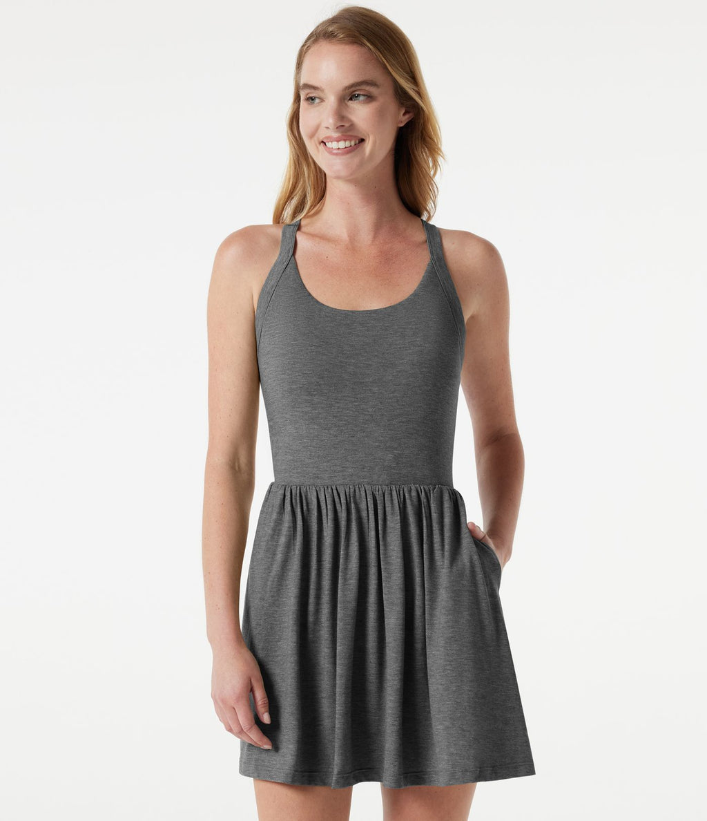 Robe mini casual fluide 2-en-1 col U avec brassière intégrée et poches — Édition Easy Peasy