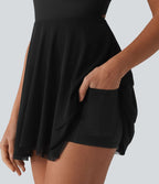 Robe de tennis courte 2-en-1 à bretelles SoftlyZero™ dos nu avec mesh contrasté, brassière intégrée et poches – Édition Easy Peasy – UPF 50+