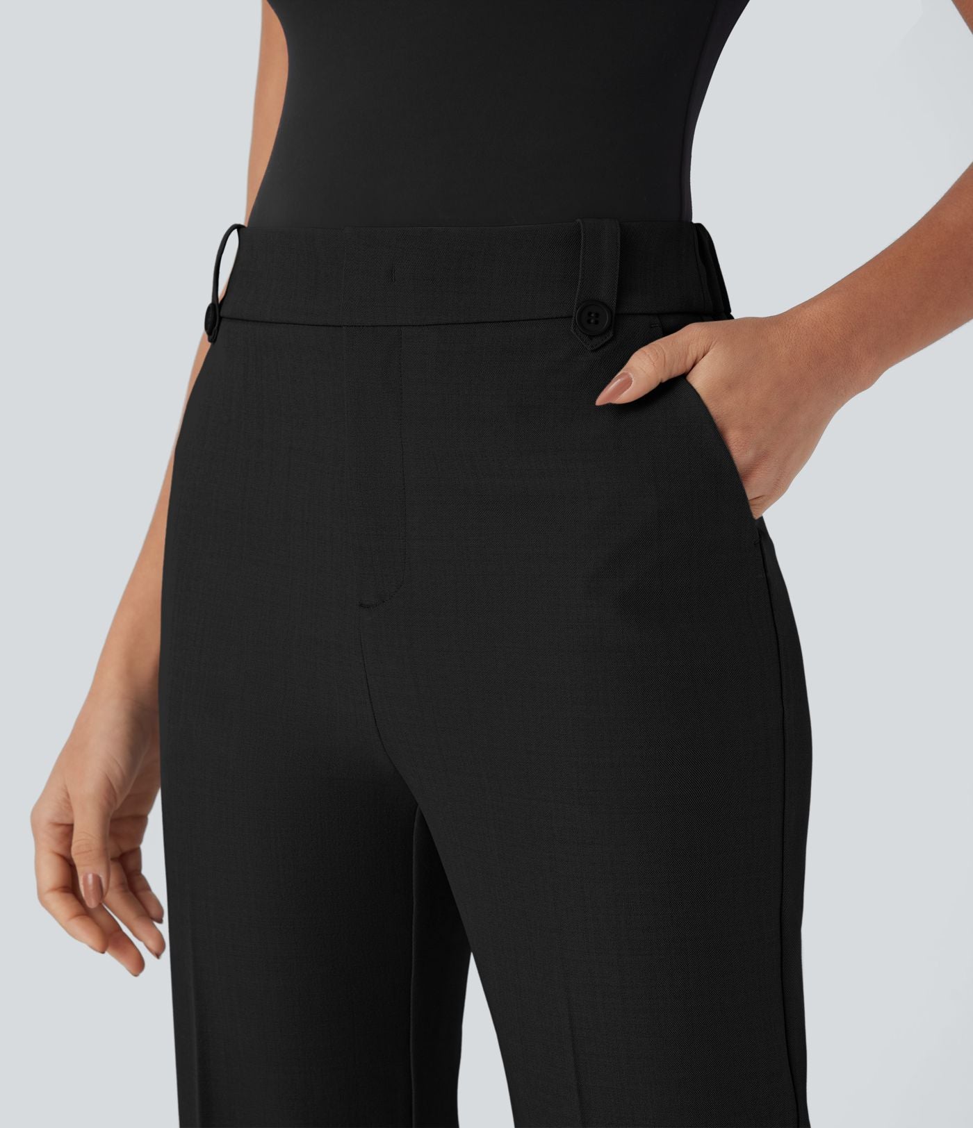 Pantalon de costume taille moyenne longueur cheville jambe droite avec poches latérales
