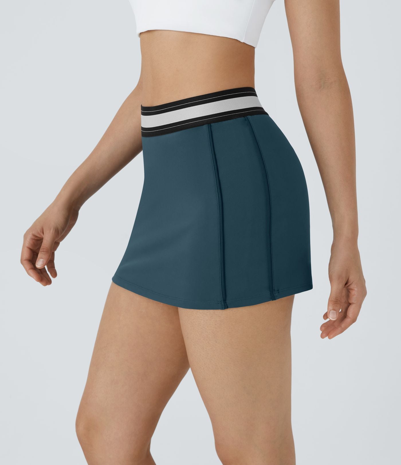 Jupe de tennis SoftlyZero™ Airy micro mini 2-en-1 à taille haute et color block ajustée au corps à effet frais InstantCool