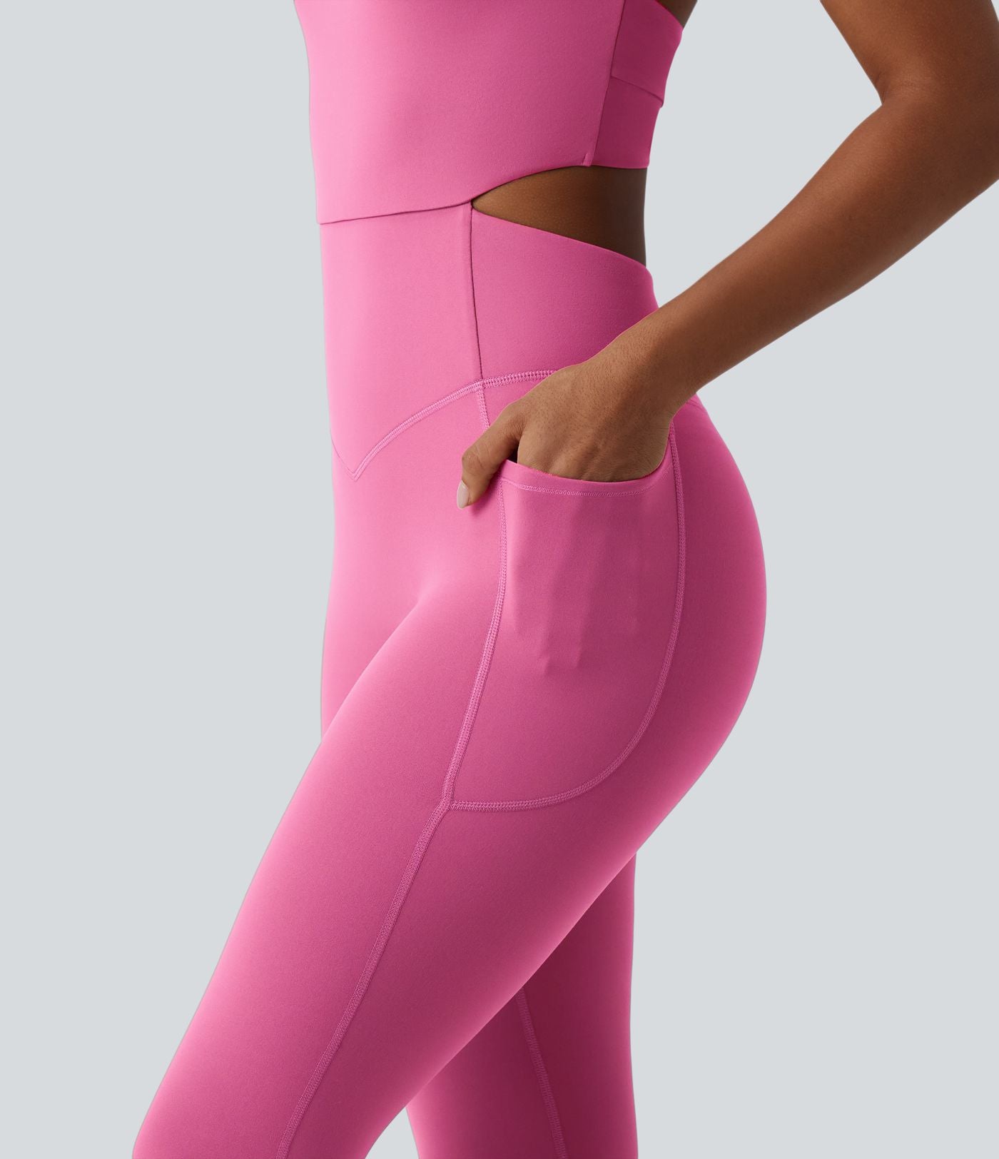 Combinaison bootcut d'entraînement gainante Halara UltraSculpt™ avec poches - Édition Easy Peasy