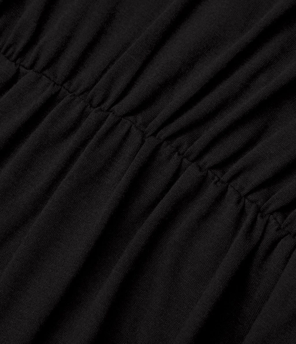 Robe Mi-Longue Plissée Décolleté Plongeant Sans Manches Haut Bas Ourlet Croisé