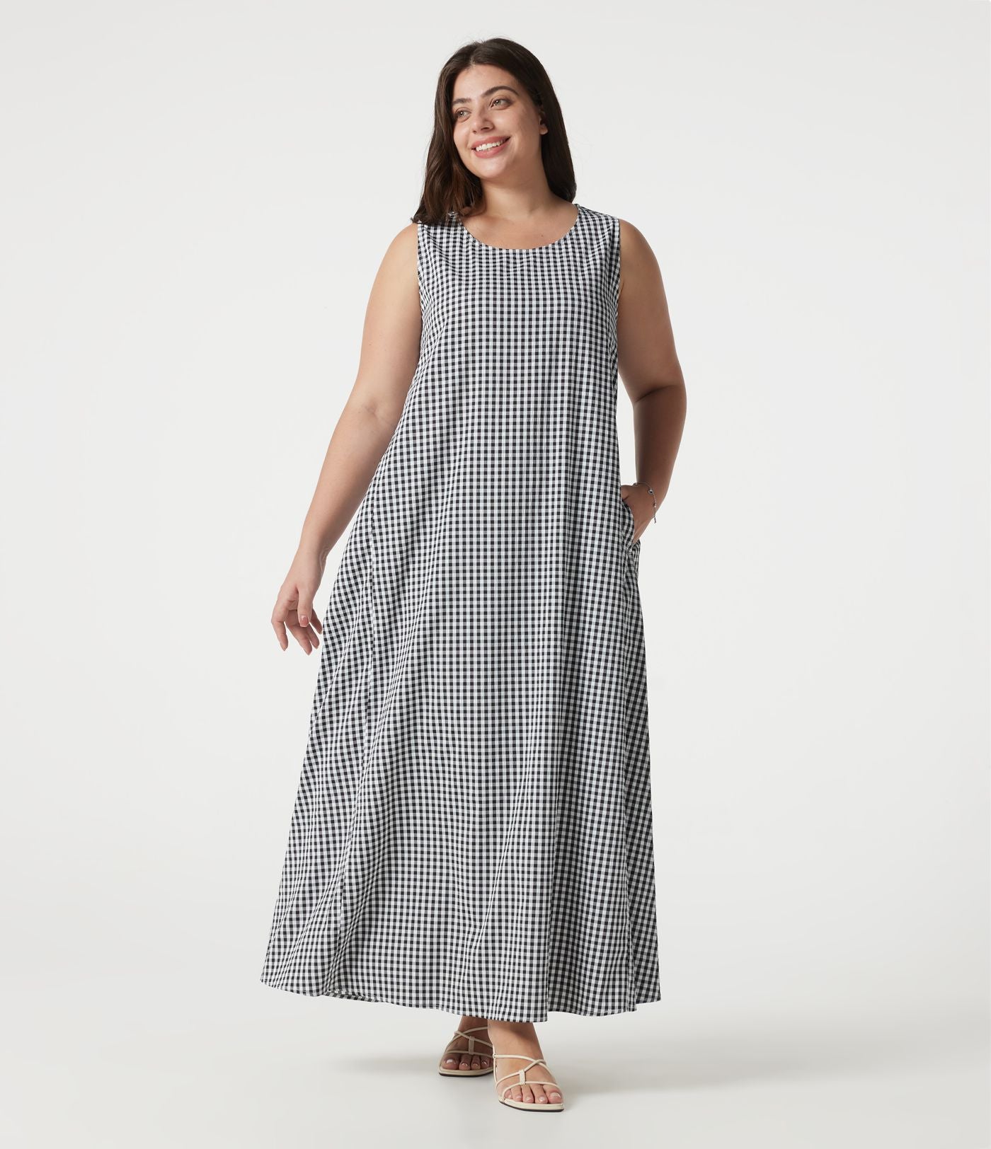 Robe débardeur midi sans manches col rond en vichy froissé grande taille à poches