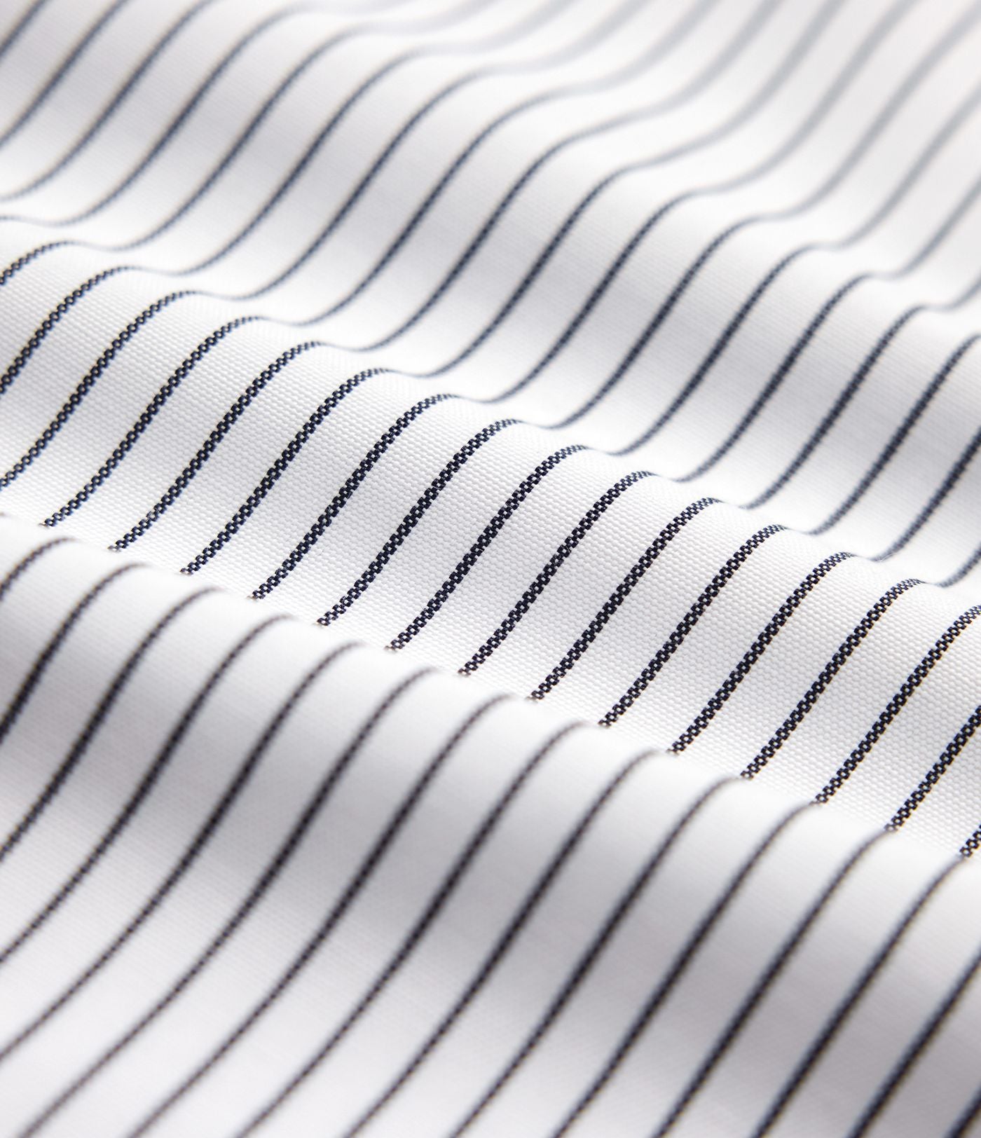 Chemise rayée col chemise ourlet arrondi manches longues coupe décontractée
