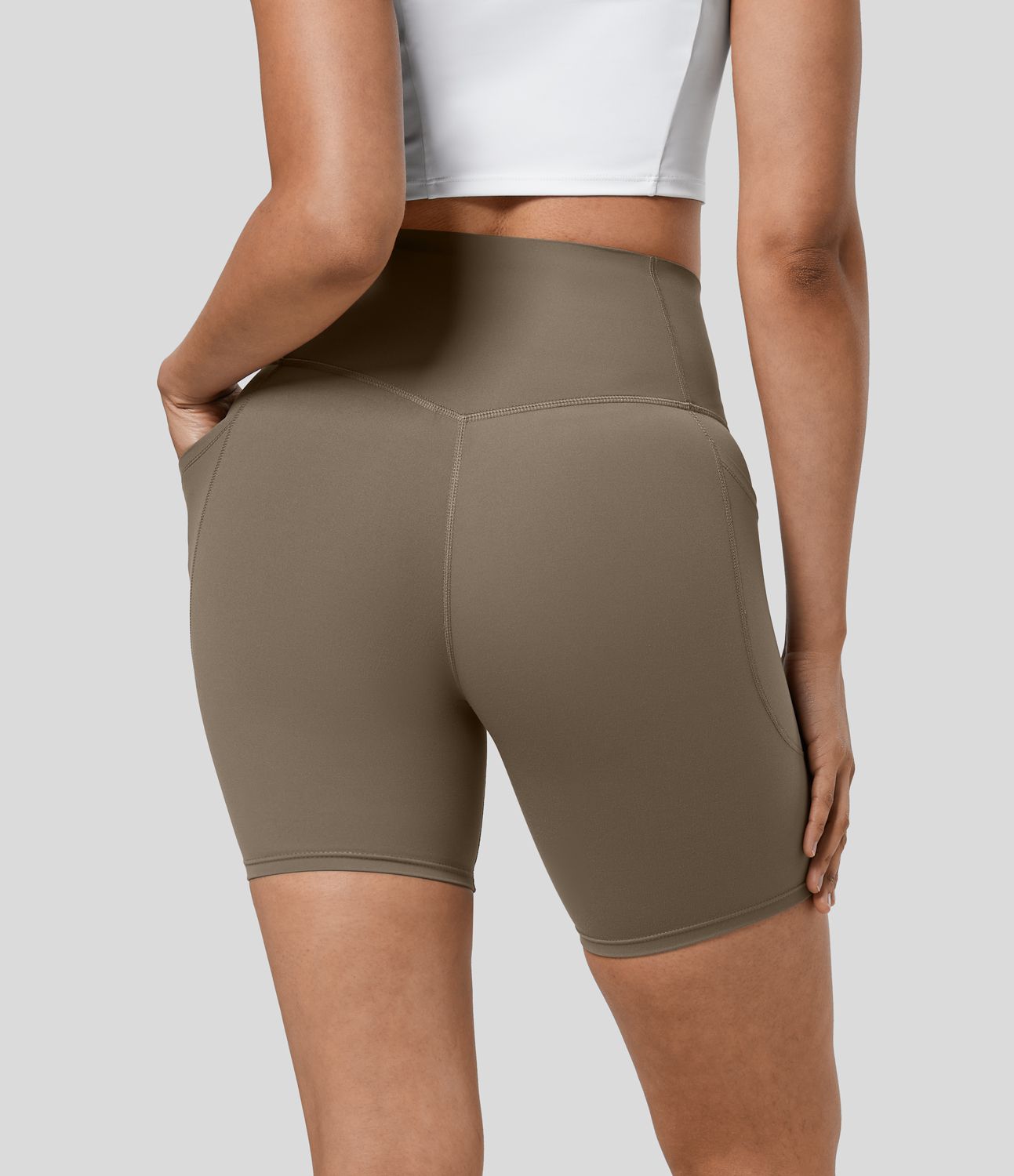 Short cycliste 17,5 cm d'entraînement gainant taille haute avec poches Halara UltraSculpt™