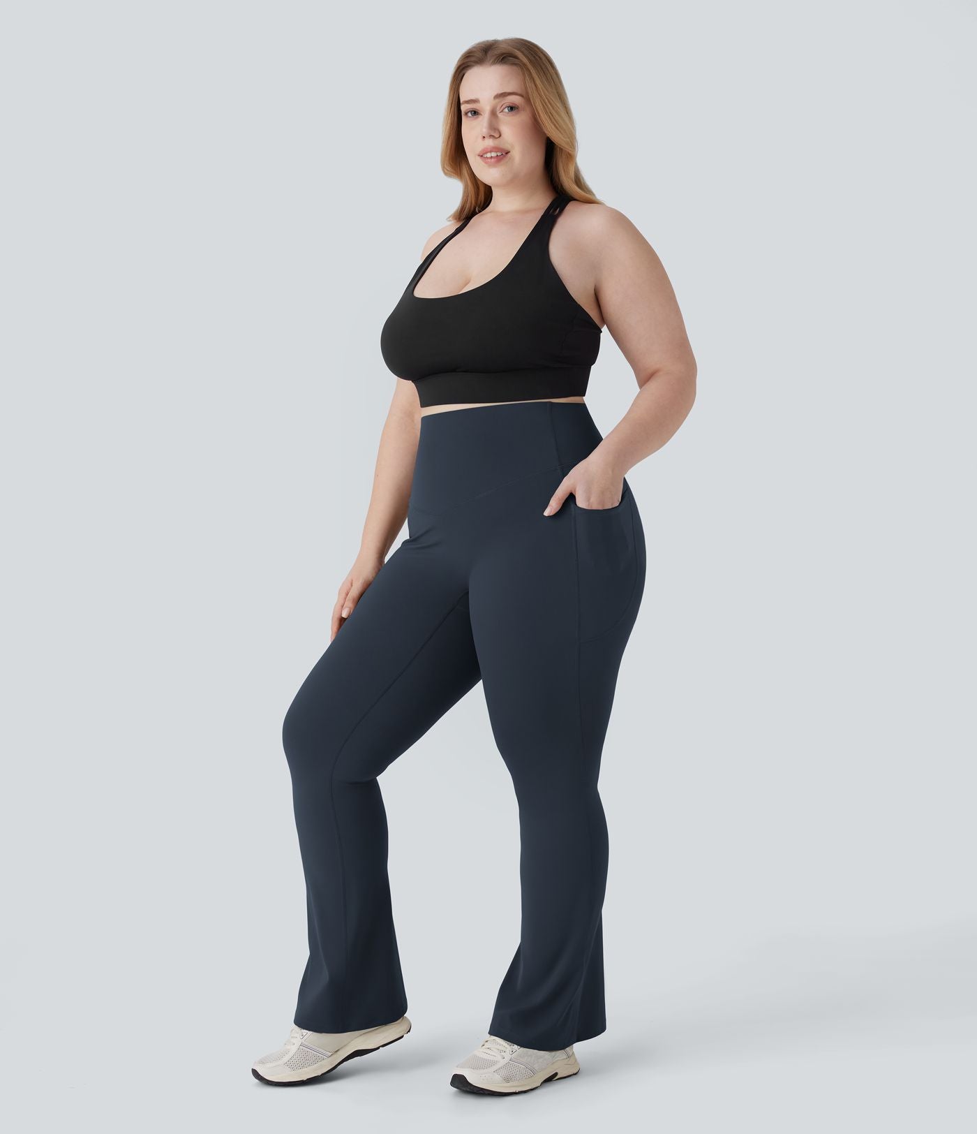 Pantalon de yoga à coupe bootcut gainant taille haute grande taille avec poches Halara UltraSculpt™