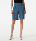 Short tailleur baggy taille haute avec boutons décoratifs et poches