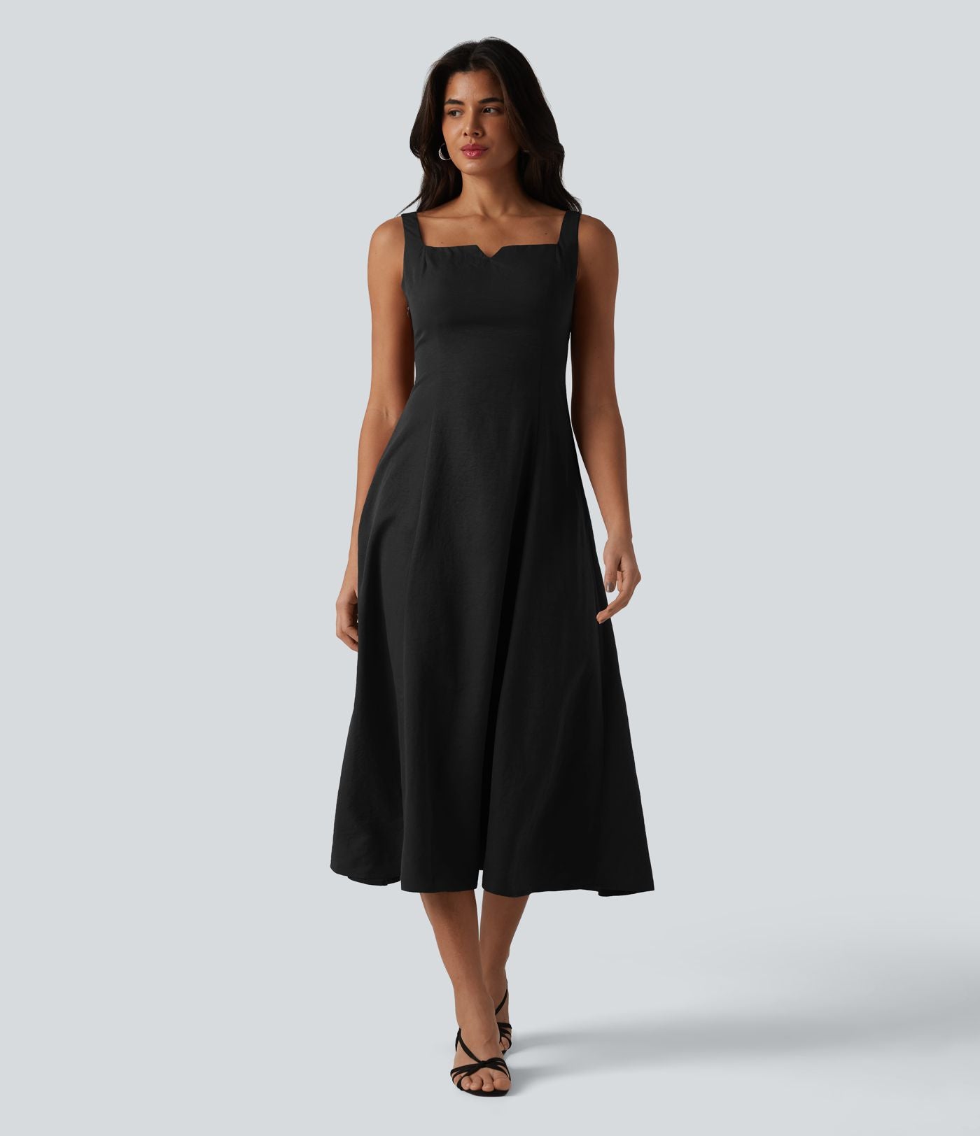 Robe mi-longue fluide froncée à col carré et encolure échancrée pour demoiselle d'honneur et invitée de mariage