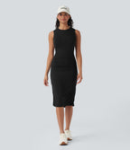 Robe casual moulante col rond sans manches froncée