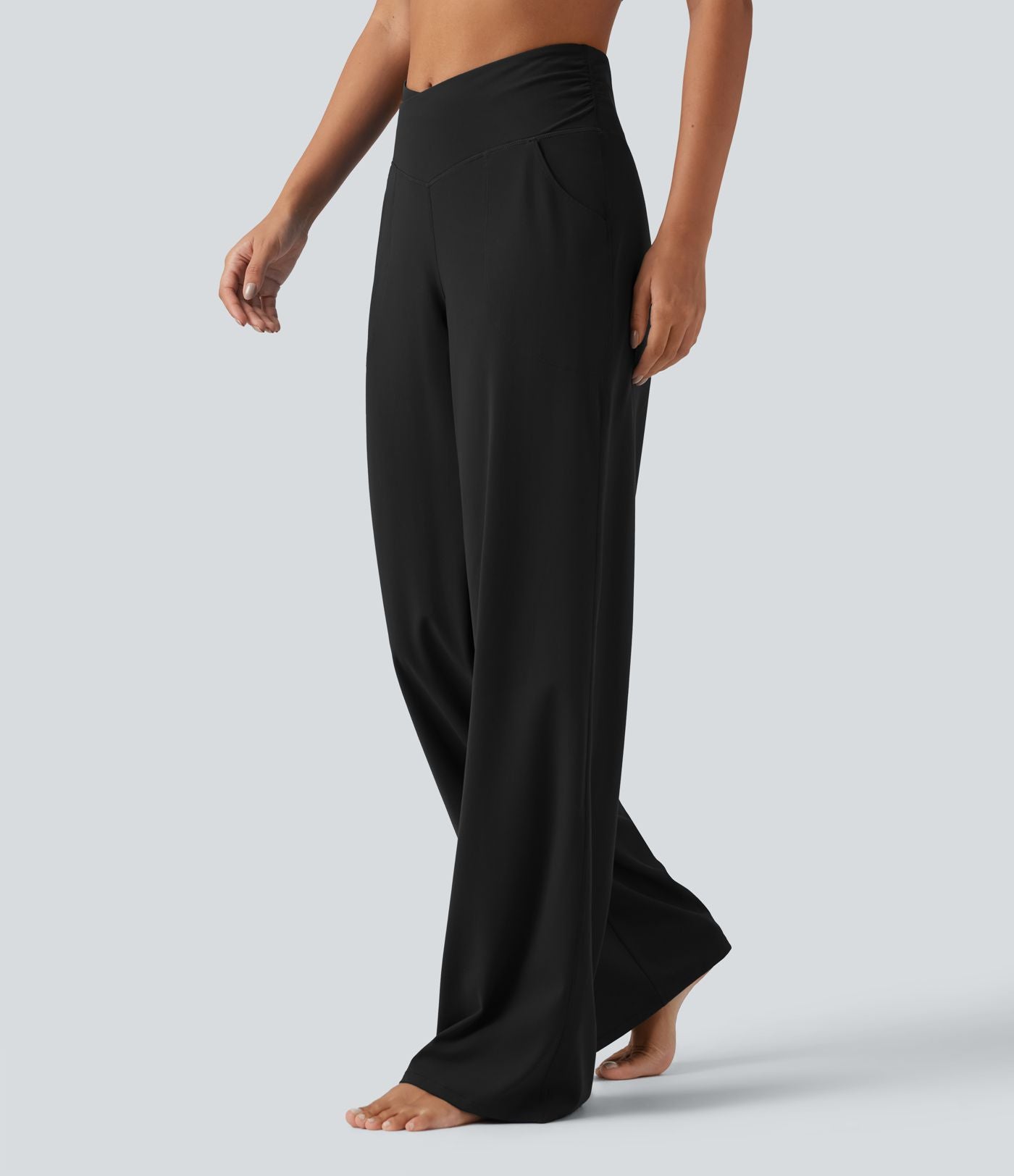 Pantalon de yoga Halara UltraSculpt™ taille haute, coupe droite et croisée, avec poches