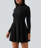 Robe mini évasée col montant à manches longues en maille côtelée