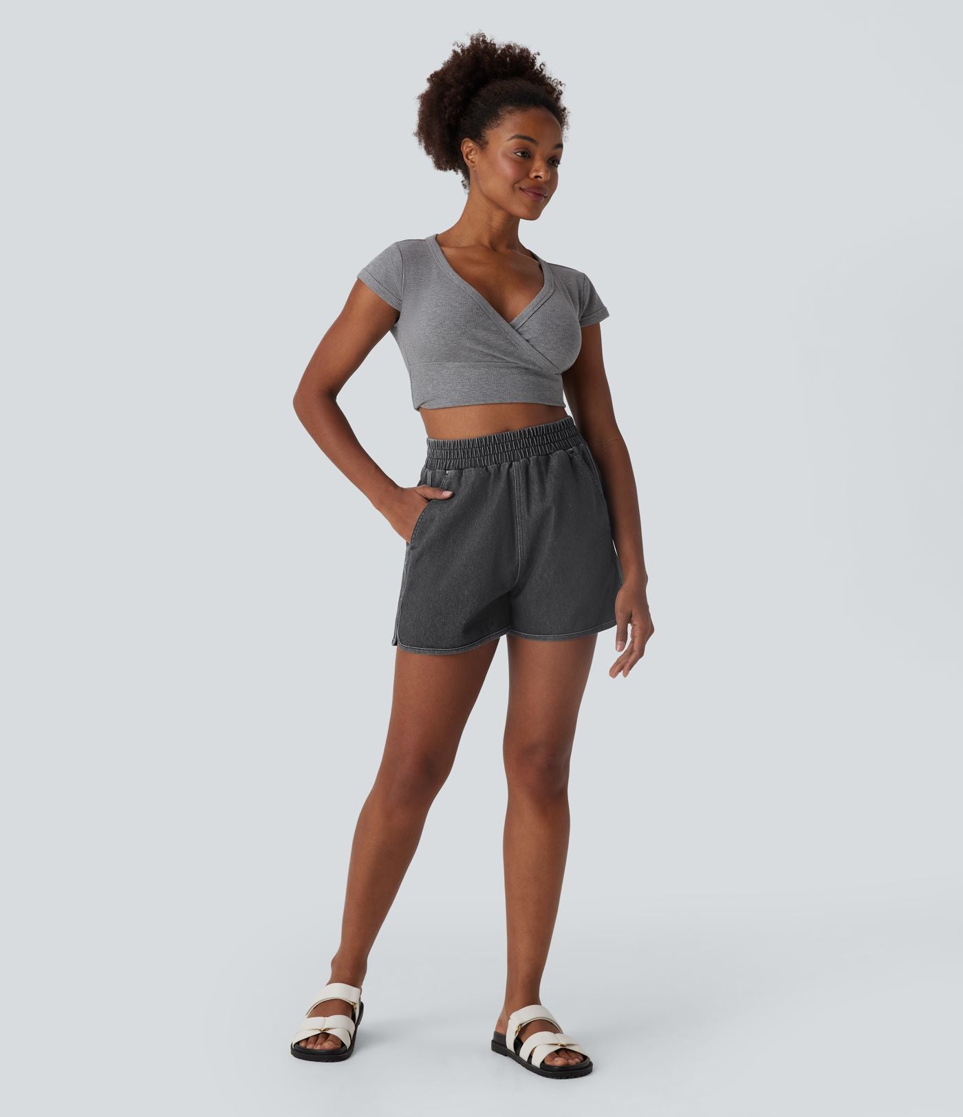 Short en jean extensible délavé Halara Flex™ taille haute avec ourlet arrondi fendu effet frais InstantCool et poches