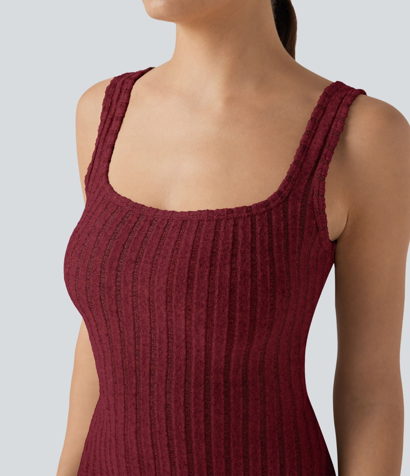 Robe longue moulante décontractée maille côtelée col carré sans manches dos torsadé avec fente
