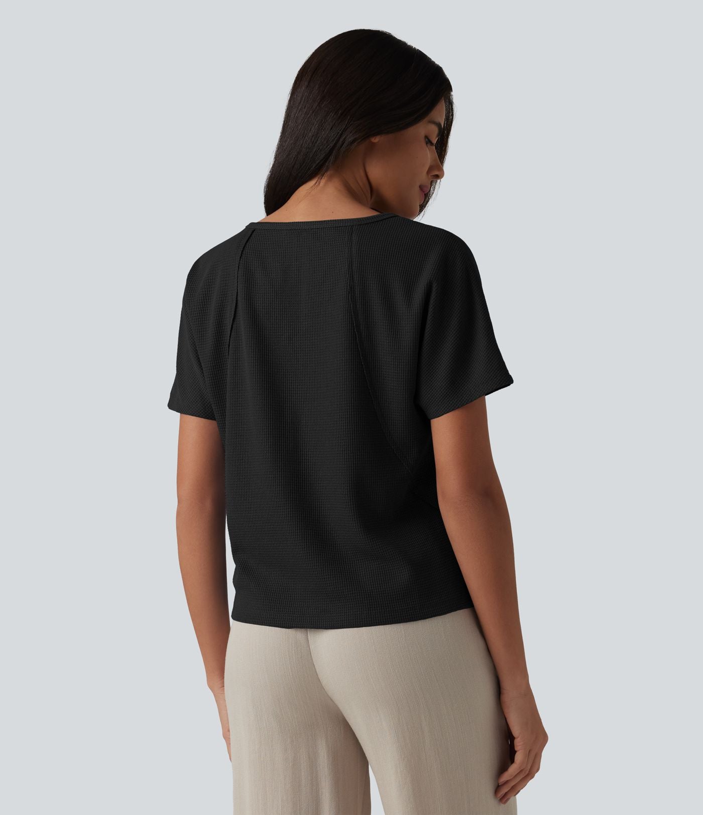 T-shirt casual en tissu gaufré à encolure cœur et manches courtes