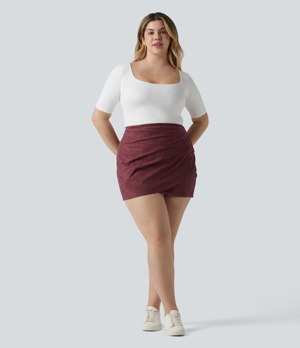 Jupe mini moulante décontractée grande taille en suédine, taille haute, froncée, avec ourlet croisé