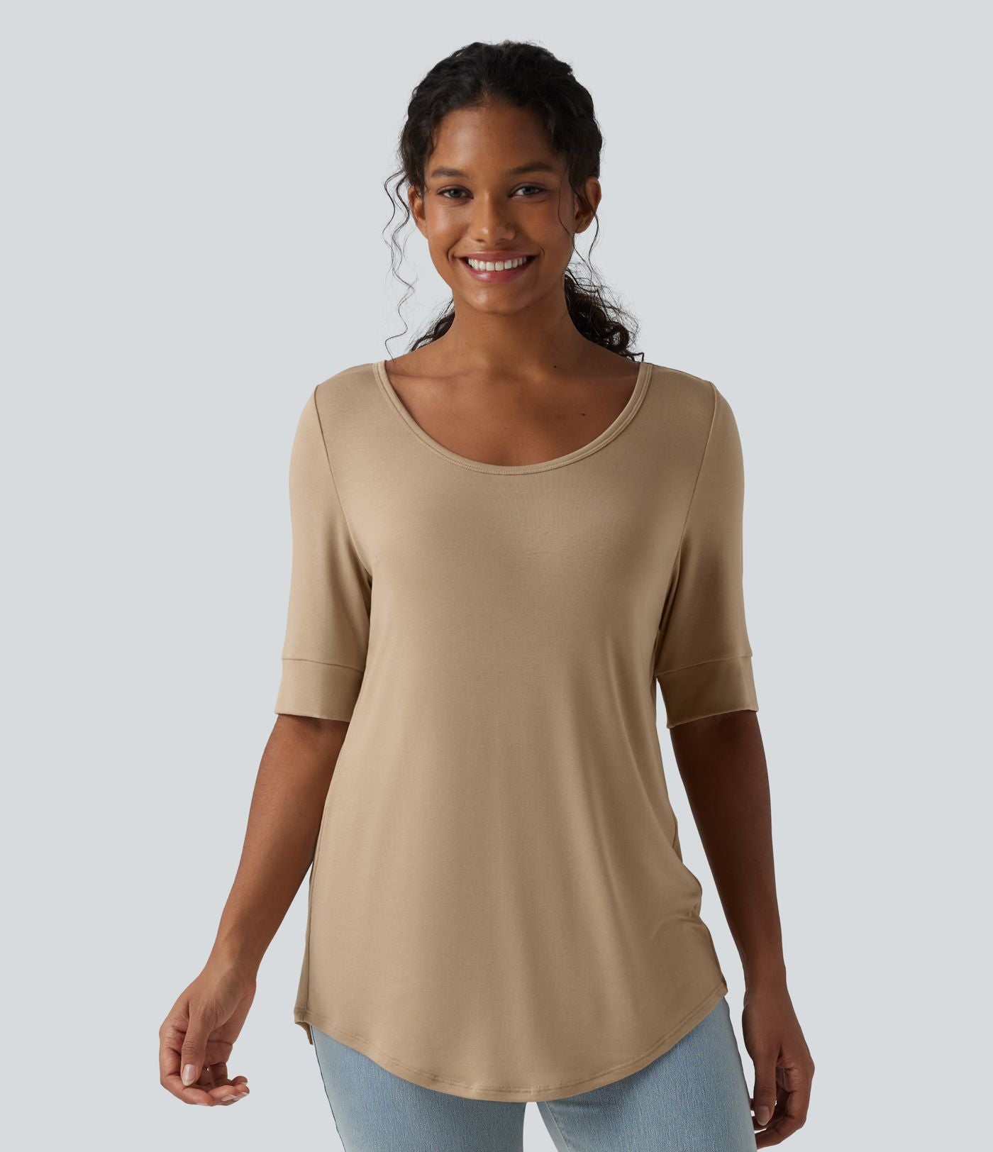 T-shirt décontracté long en maille côtelée col rond échancré, manches mi-longues et ourlet courbe