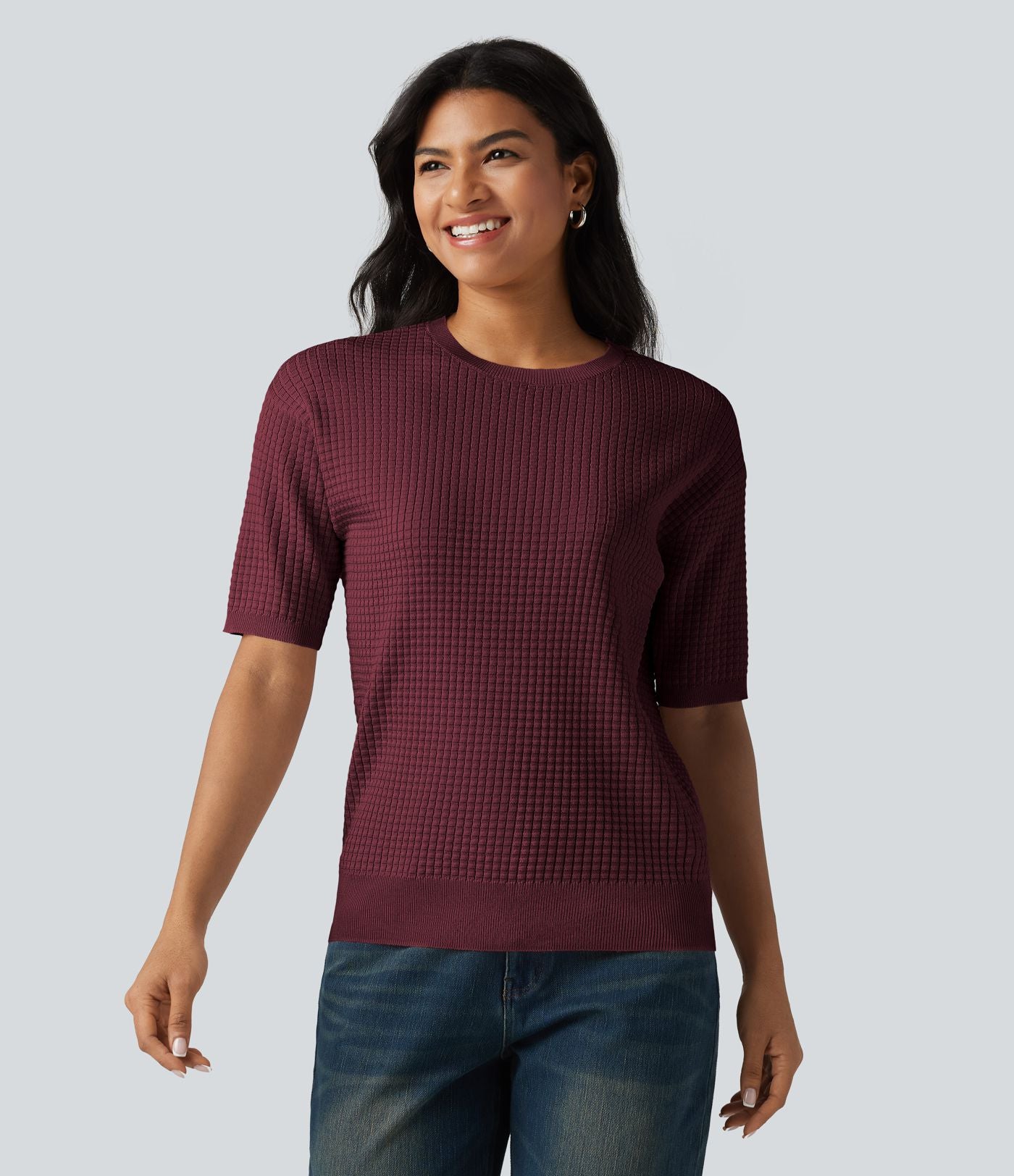 Pull col rond manches courtes en tissu gaufré