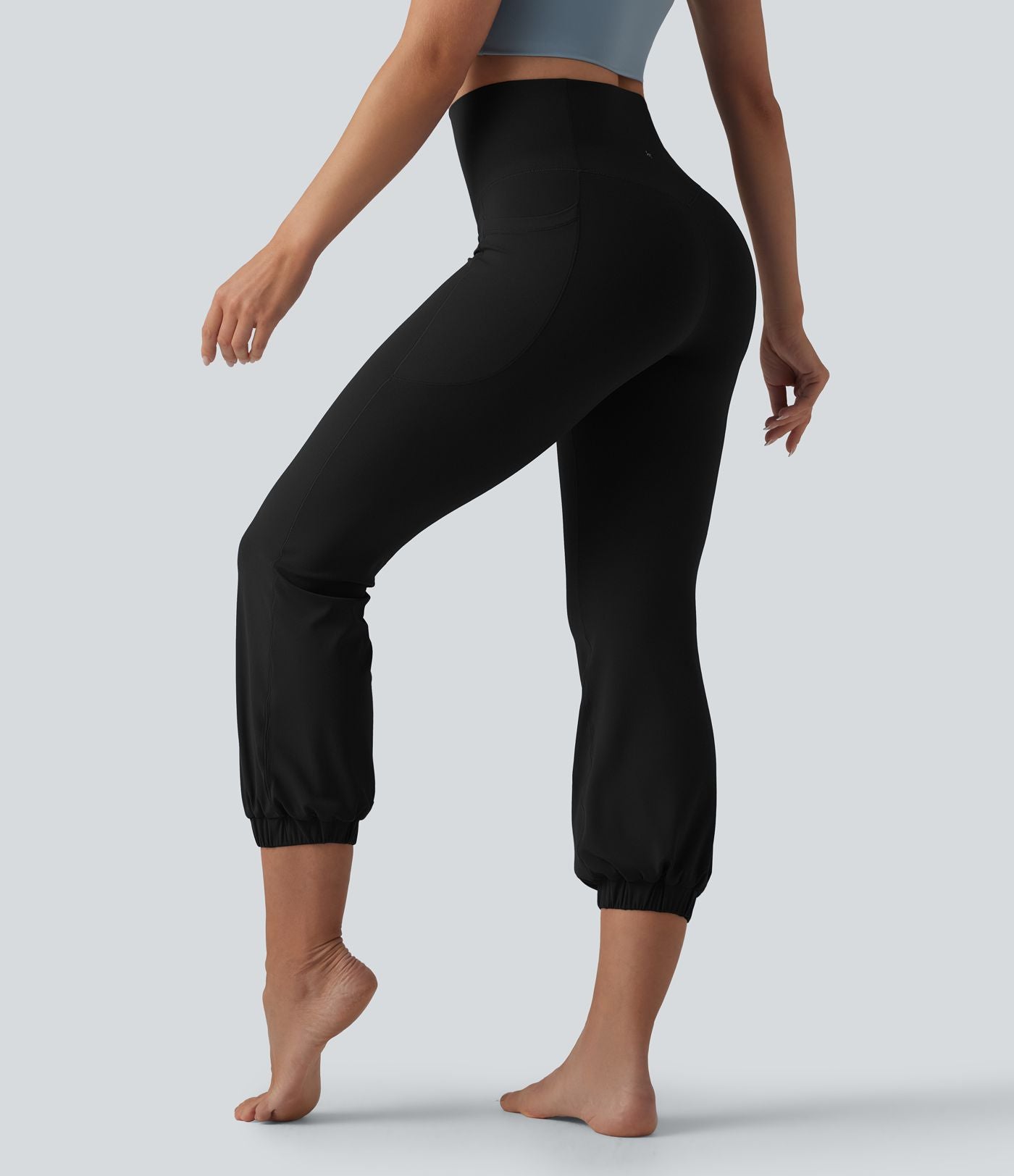 Jogging court SoftlyZero™ taille haute ventre plat coupe ballon avec poches
