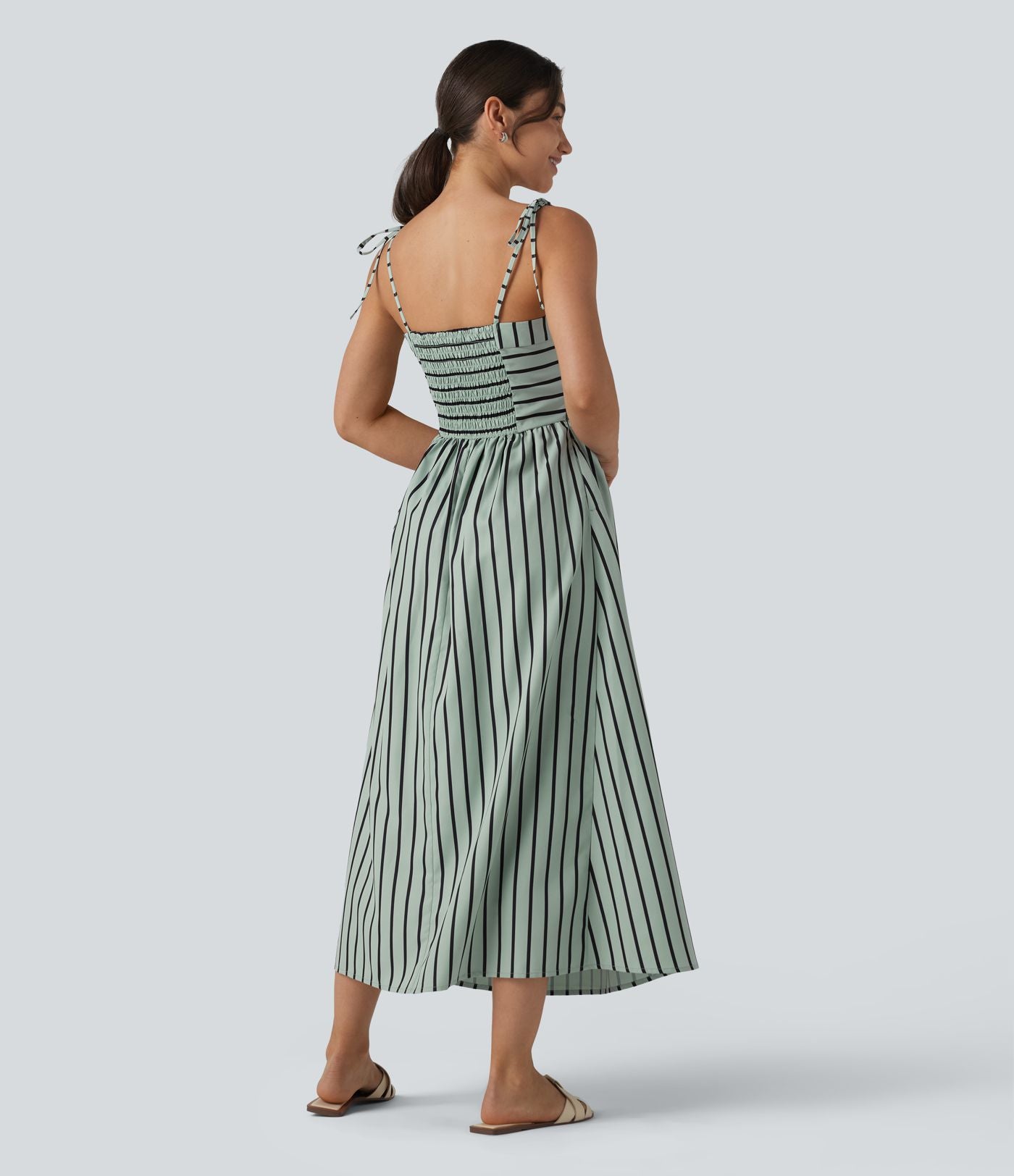 Robe midi rayée bretelles fines avec laçage et poches