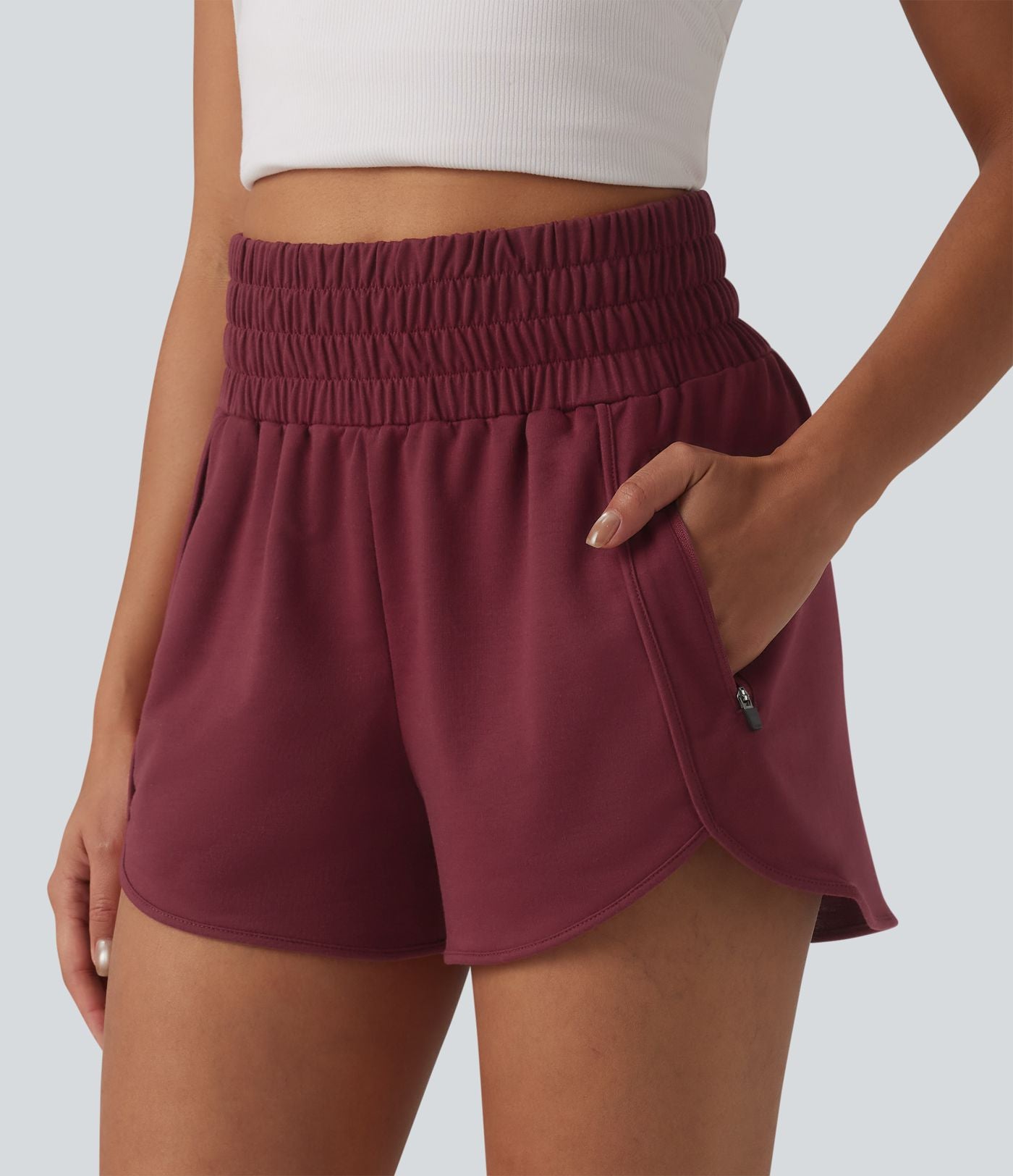 Short sweat décontracté taille haute à ourlet arrondi 7,5 cm avec poches