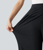 Pantalon tailleur large taille haute à rayures avec boutons décoratifs et poches