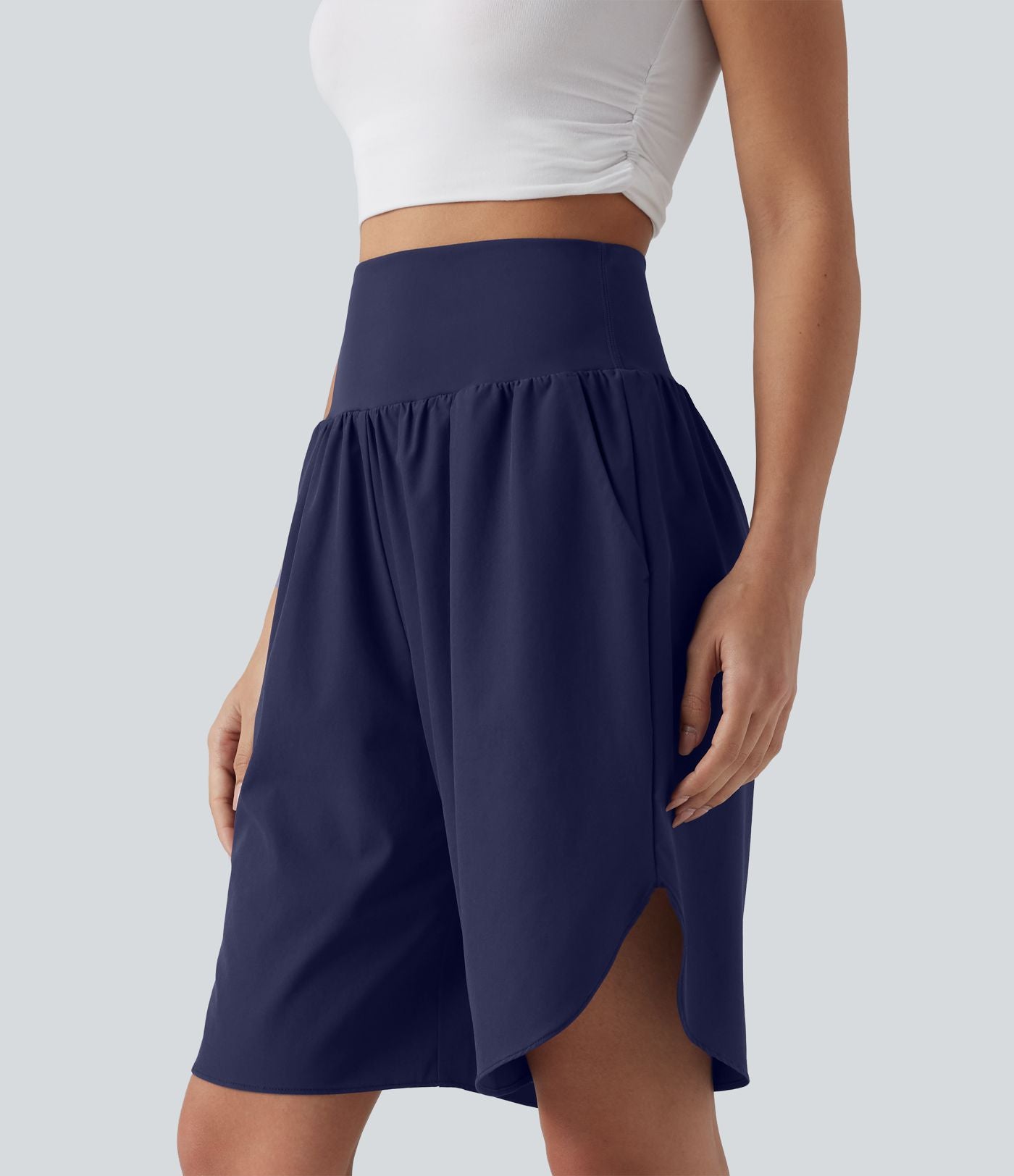 Short resort taille haute gainant séchage rapide avec fentes Breezeful™ et poches
