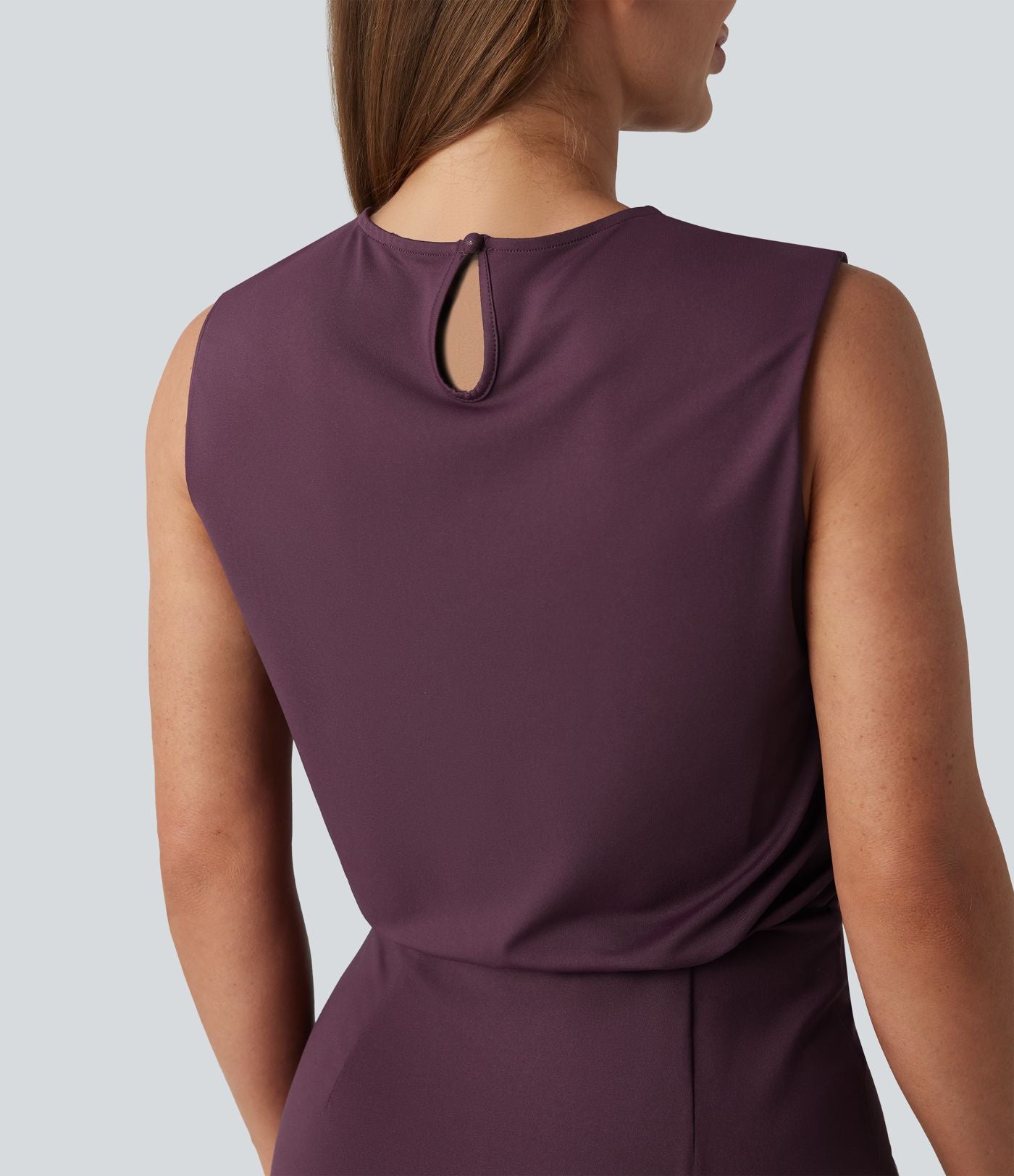 Robe midi tailleur col rond sans manches dos goutte d'eau