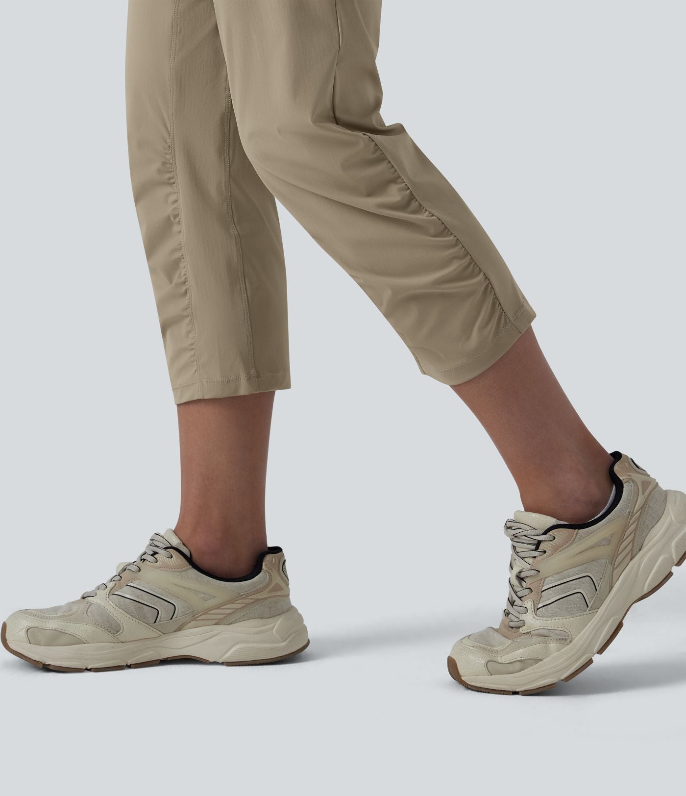Jogging court de running taille haute froncé avec cordon de serrage et poches