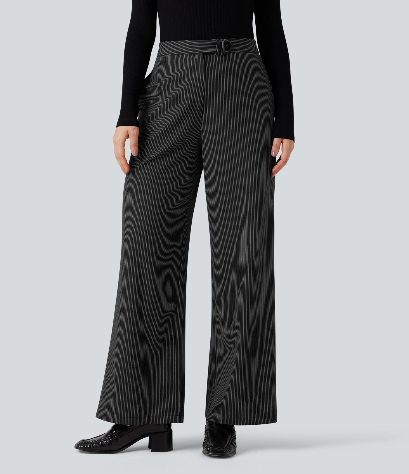 Pantalon tailleur rayé coupe droite taille haute avec poches