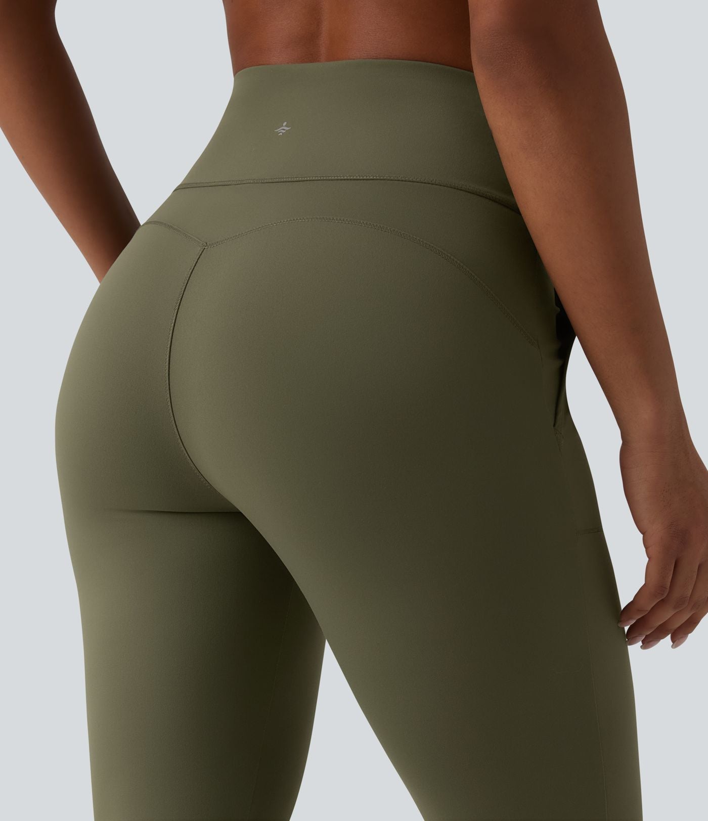 Pantalon yoga Halara UltraSculpt™ coupe corsaire effet ventre plat, taille haute, ourlet fendu avec poches