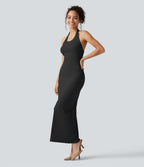 Robe midi moulante en maille côtelée à col halter