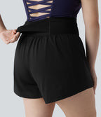 Short de yoga grande taille SoftlyZero™ Airy, gainant et respirant, 2-en-1, à effet frais InstantCool, avec poches