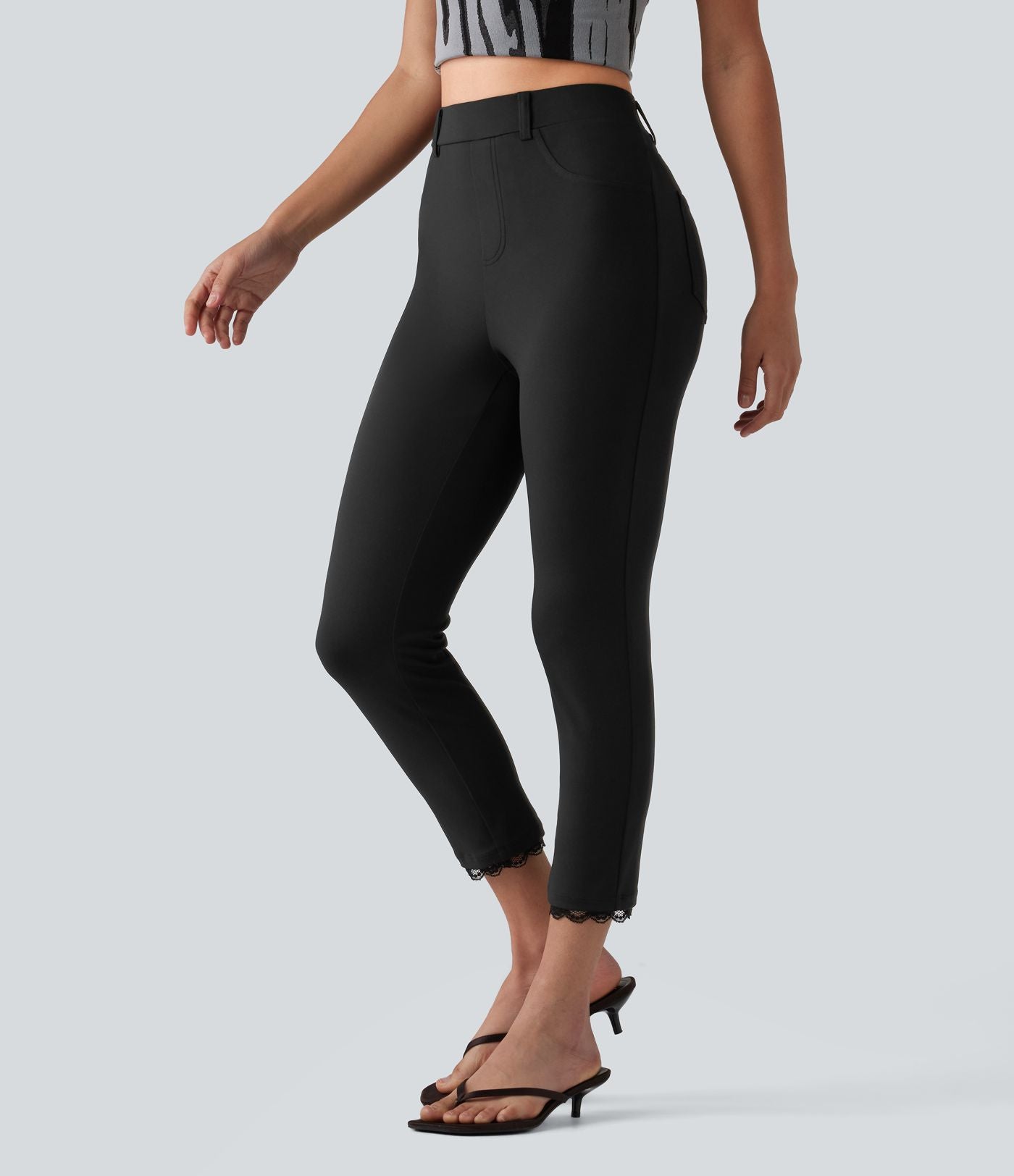 Leggings courts décontractés DayStretch taille haute en dentelle contrastée avec poches