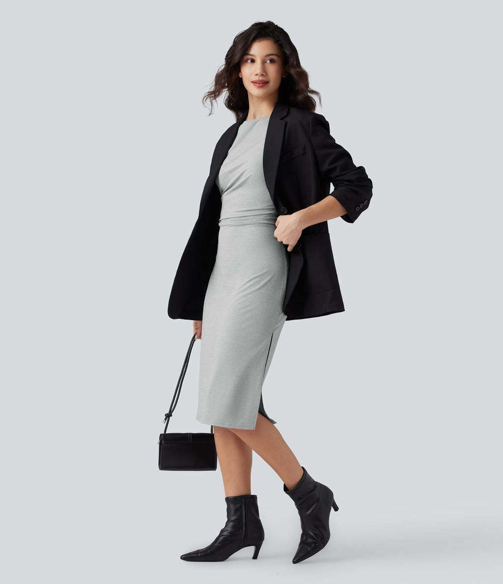 Robe tailleur mi-longue moulante manches courtes froncée