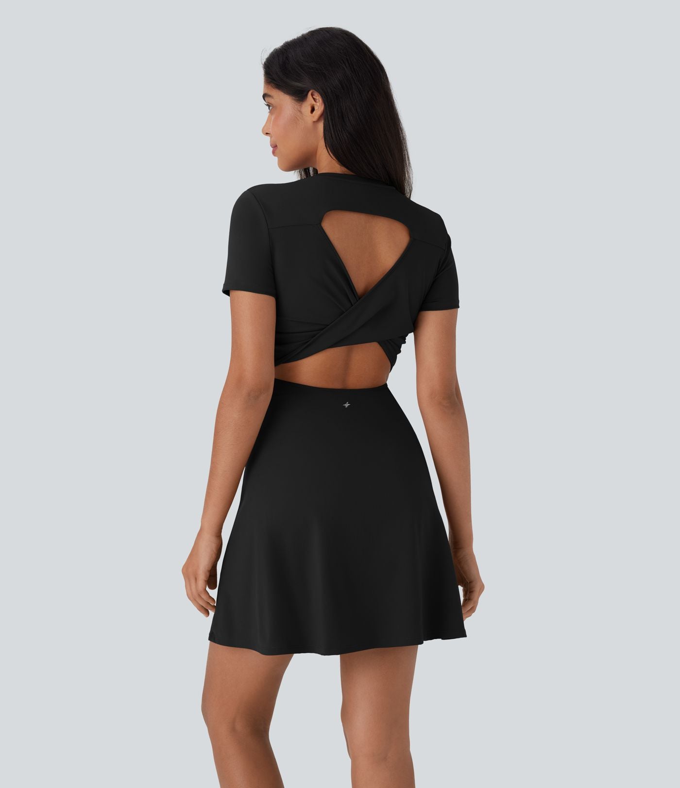 Robe de sport danse mini évasée à découpes D-F