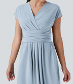 Robe midi Breezeful™ col V manches courtes à liens dans le dos séchage rapide avec poches latérales