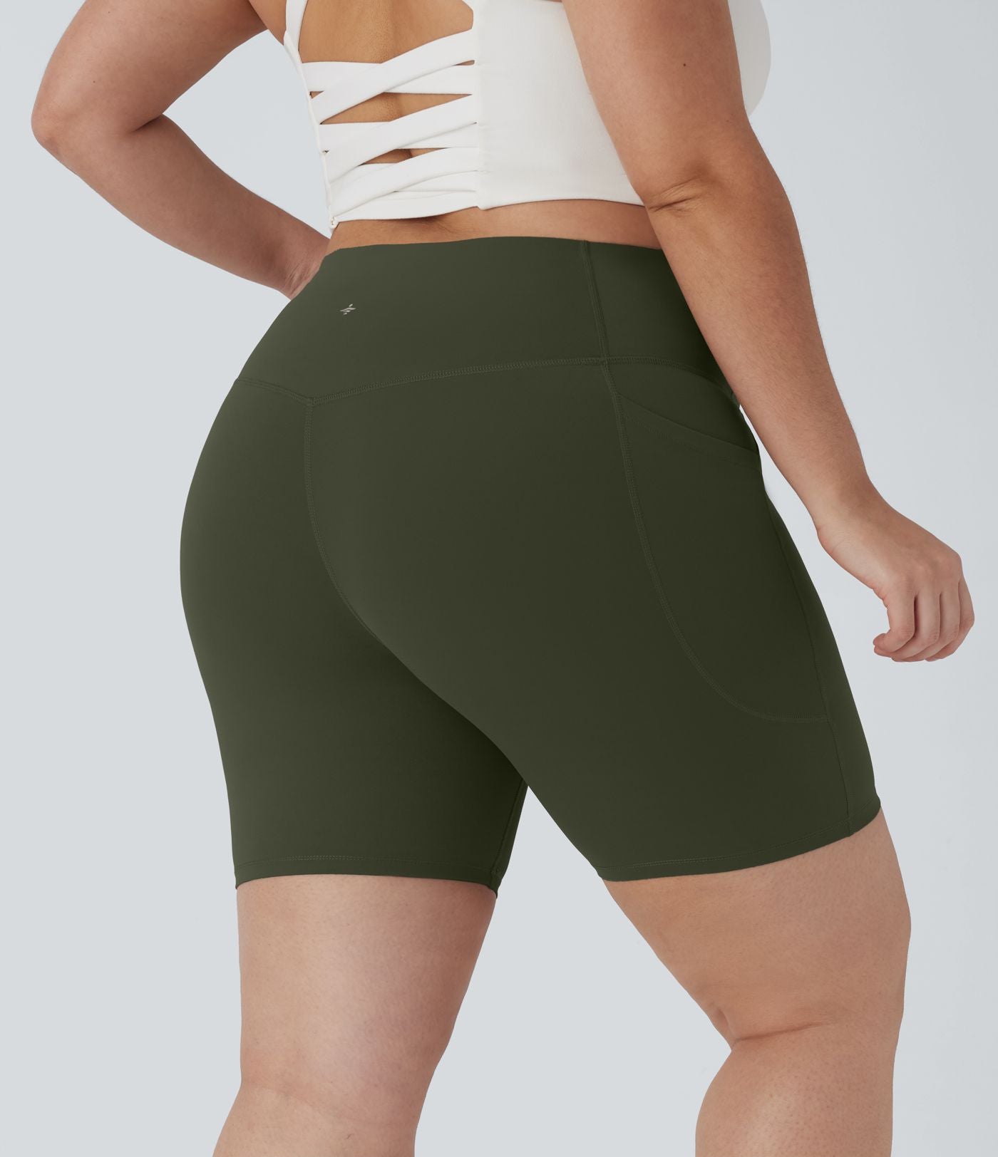 Short cycliste 17,5 cm d'entraînement gainant taille haute grande taille avec poches Halara UltraSculpt™
