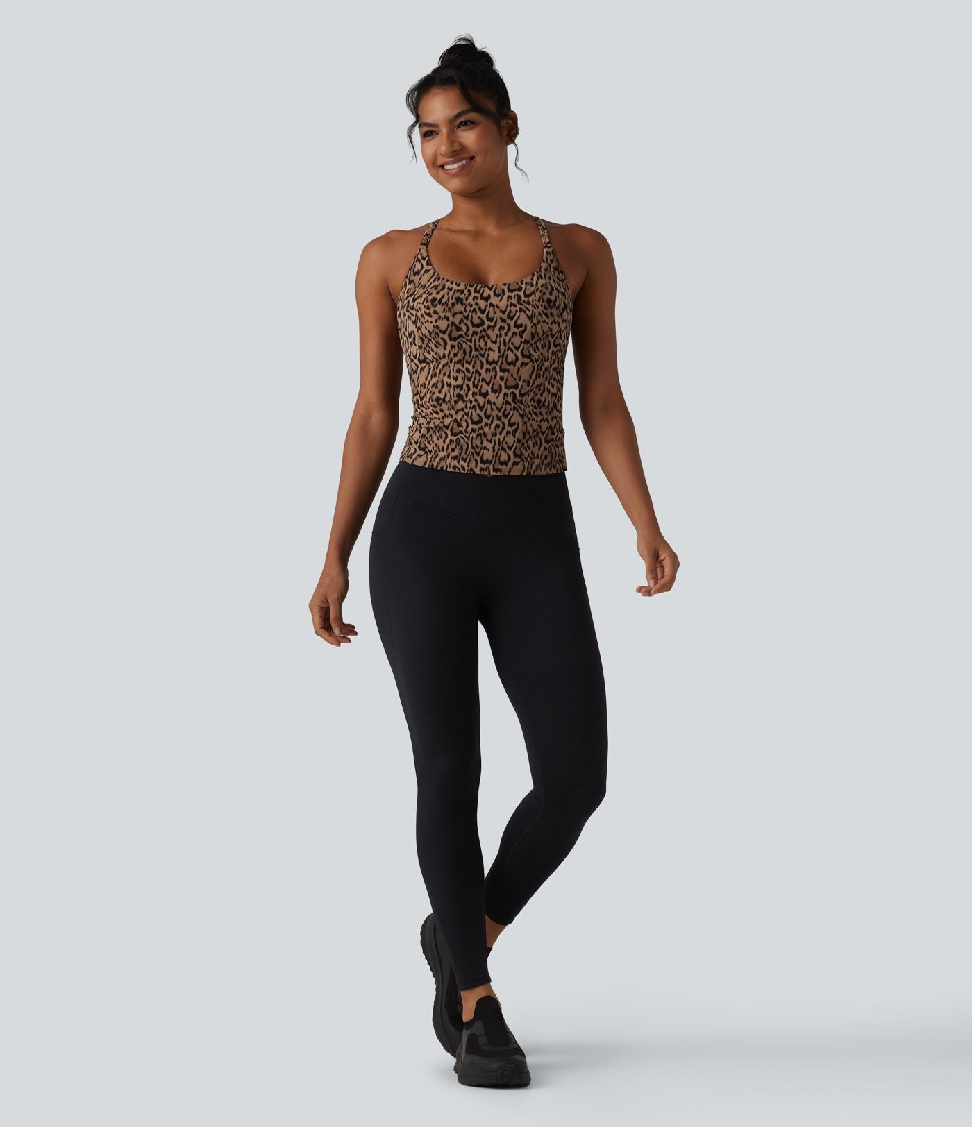 Halara UltraSculpt™ Débardeur de yoga imprimé léopard col rond échancré soutien-gorge intégré ourlet croisé