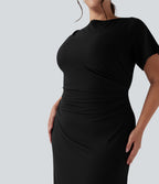 Robe midi grande taille moulante froncée à manches courtes avec fente pour le travail