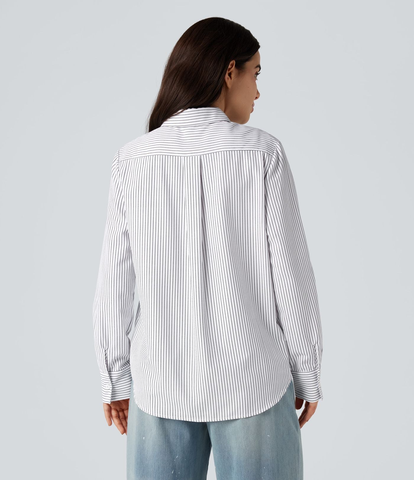 Chemise rayée col chemise ourlet arrondi manches longues coupe décontractée
