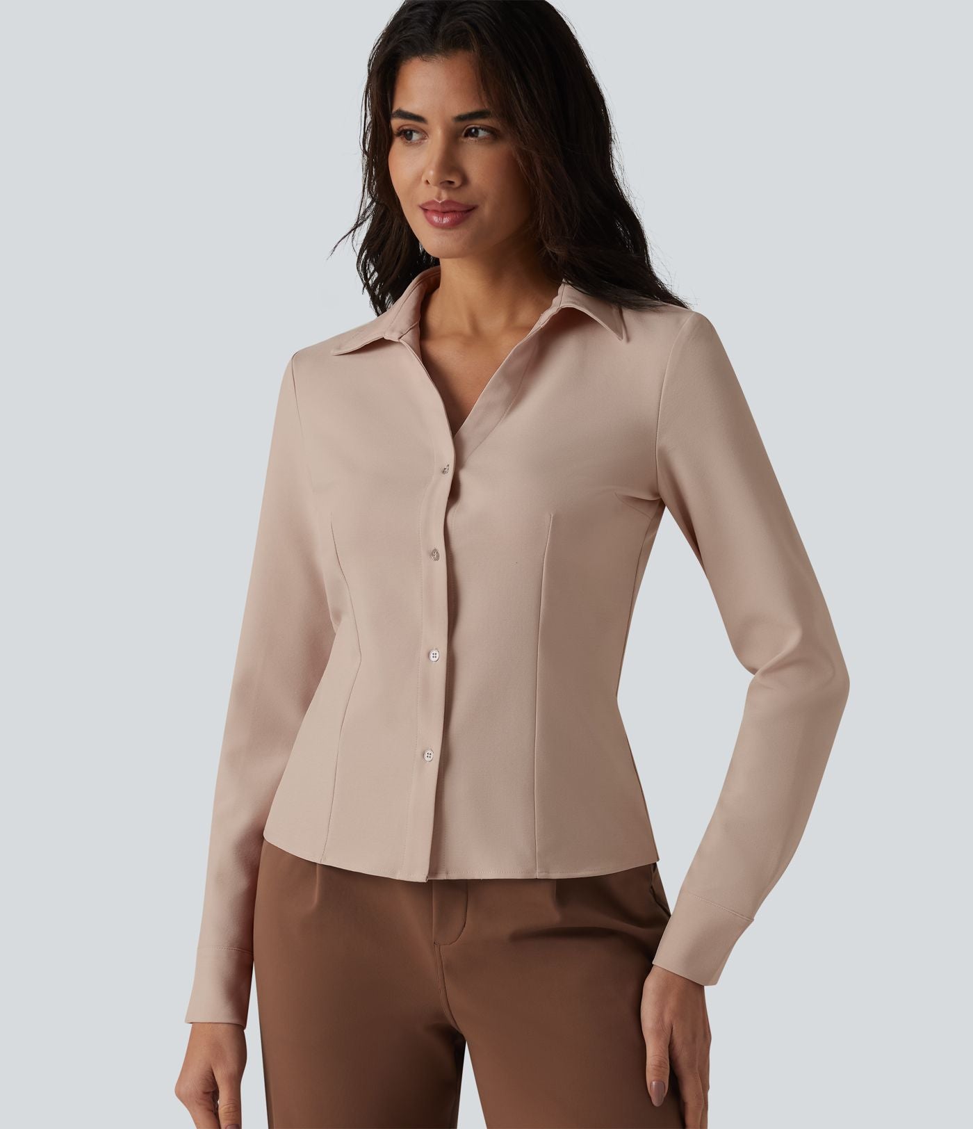Chemise tailleur à col et manches longues avec braguette boutonnée