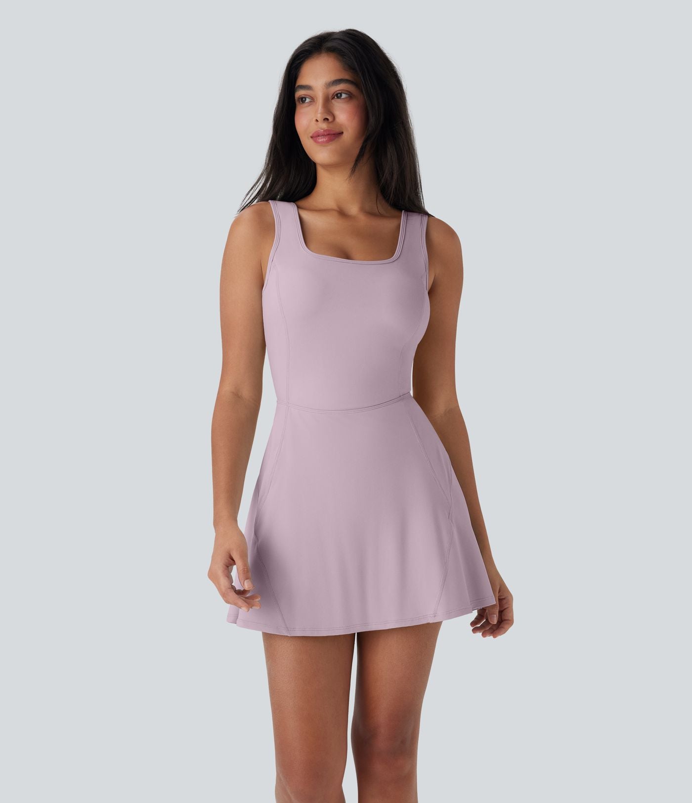 Robe SoftlyZero™ Airy de danse mini 2-en-1 dos nu, col U, bretelles croisées, poches latérales et effet frais InstantCool, accès facile Easy Peasy