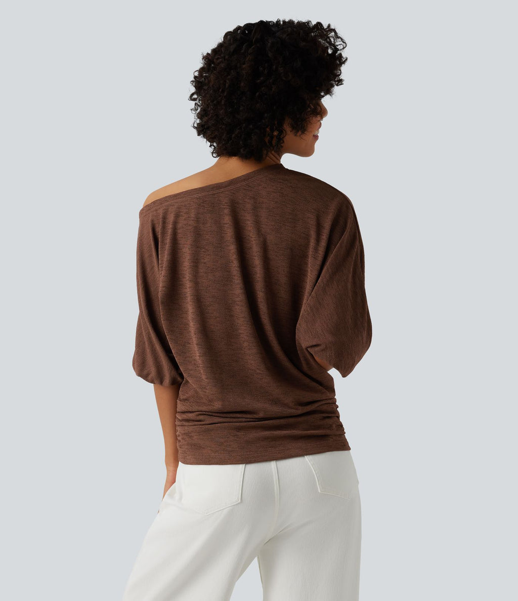 T-shirt décontracté semi-transparent une épaule dénudée à manches 3/4 et fronces