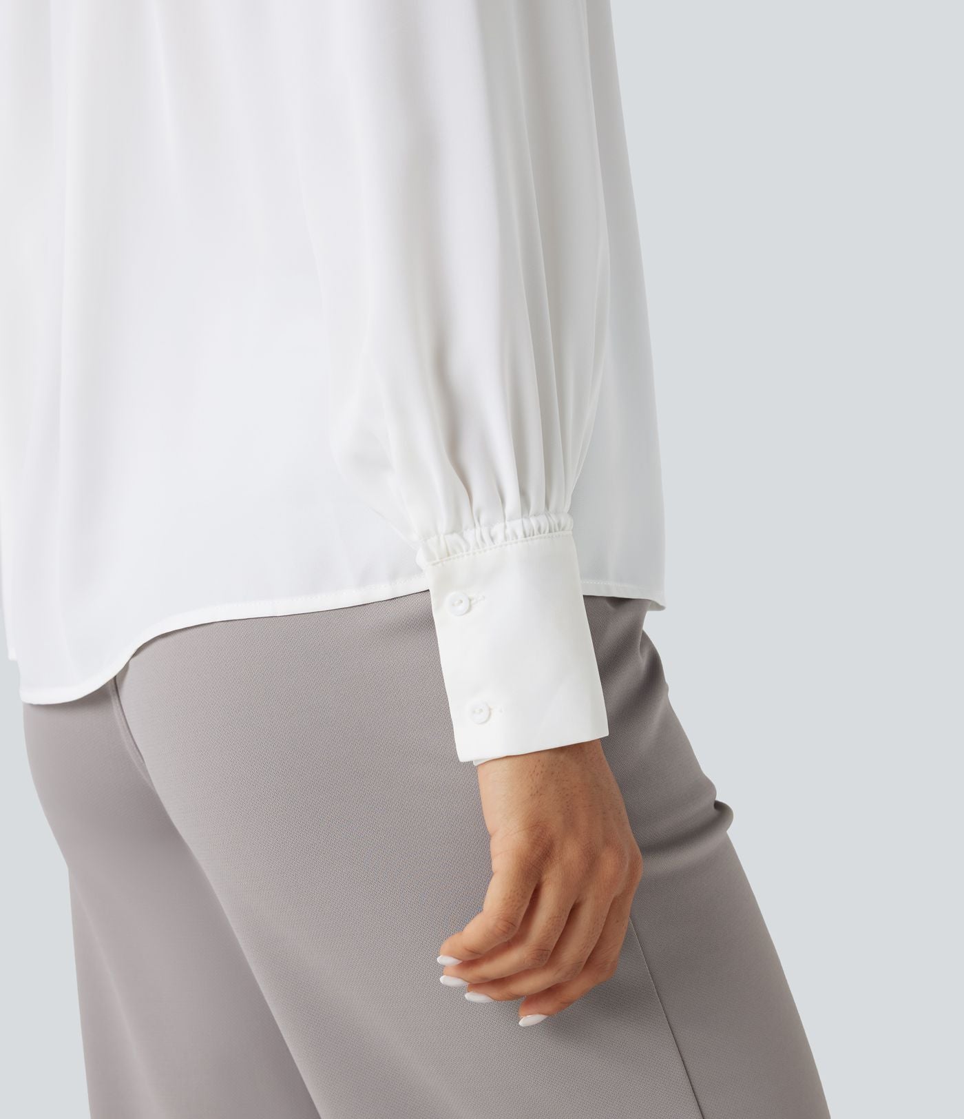 Chemise tailleur col montant dentelle contrastante manches longues